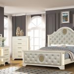 MAX: JASMINE VANITY
